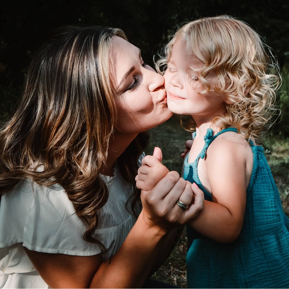 Meet your Posher, Lindsey kaye